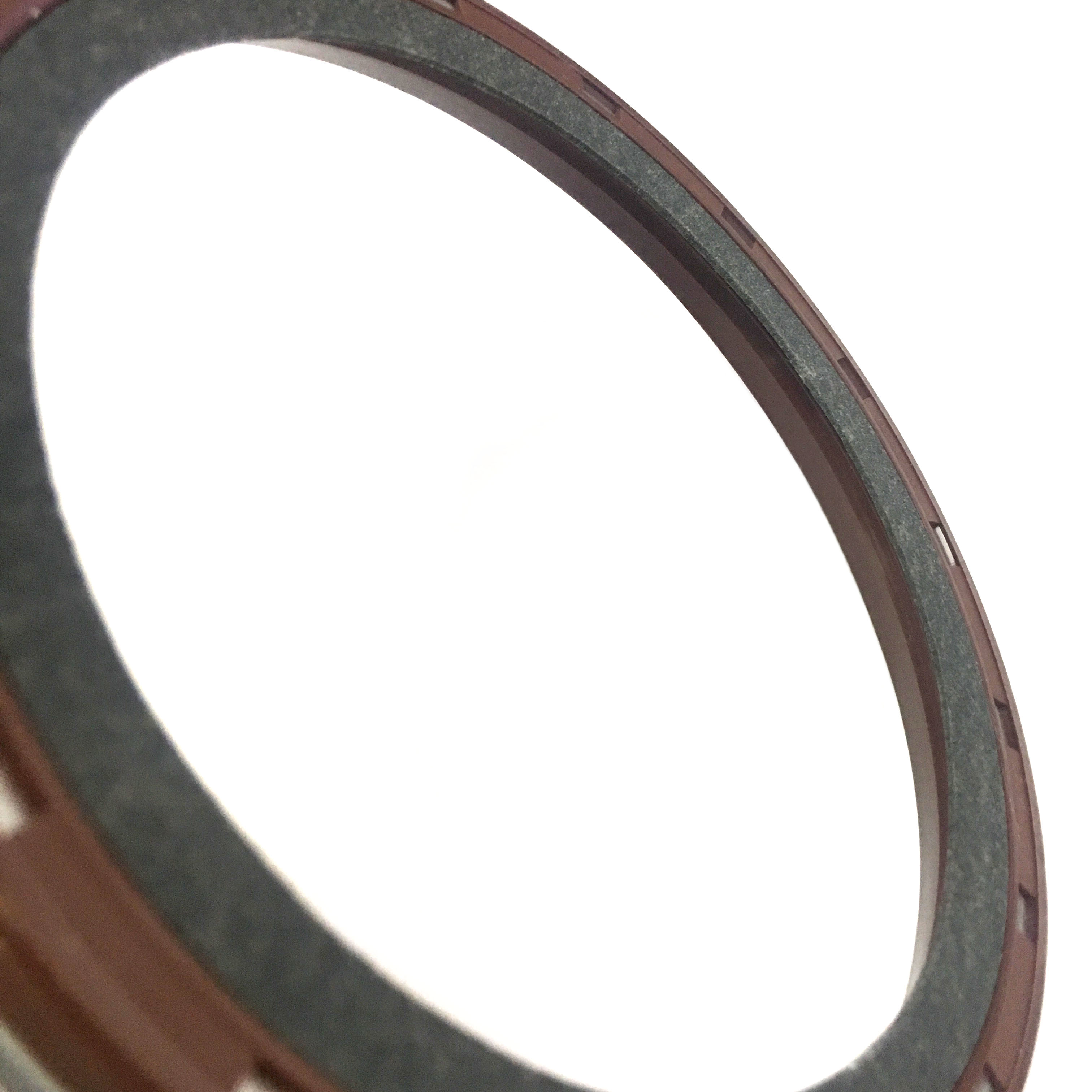 ISUZU Crankshaft Oil Seal BZ4219E Size 109*137*13